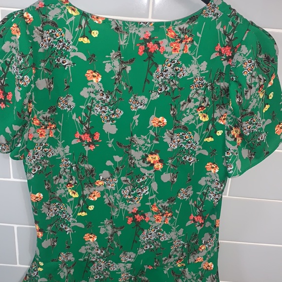 Green Floral Blouse - Picture 11 of 16
